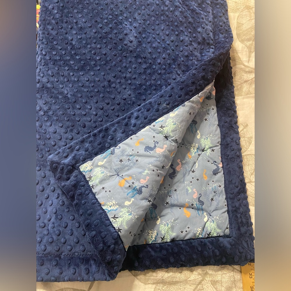 A SEA Navy SEAHORSE Print 2-Sided Bubble-Tufted Baby Play Mat